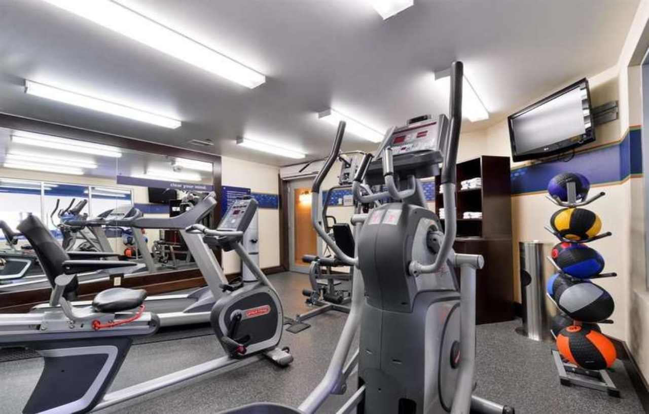 Hampton & By Hilton Nw 3*